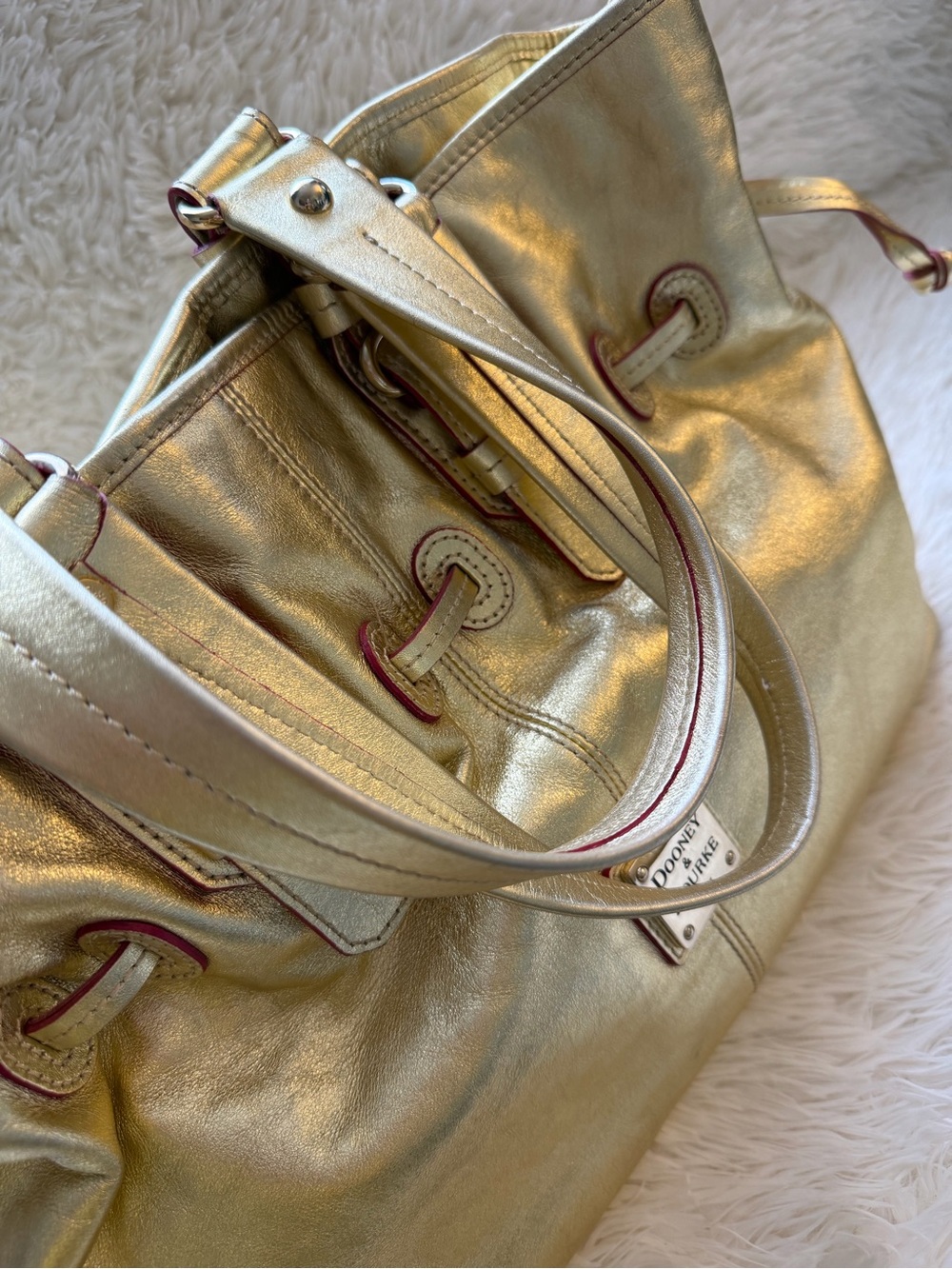 Dooney & Bourke Rare Metallic Gold Leather w/ Drawstring Shoulder Bag - Picture 12 of 15